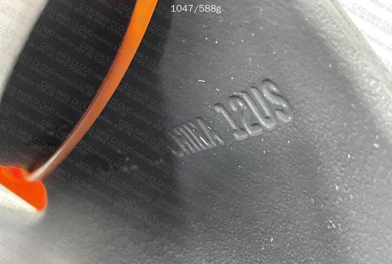 YEEZY SLIDE ONYX 6
