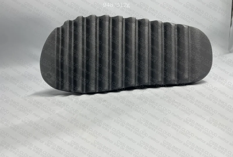 yeezy slide onyx 10