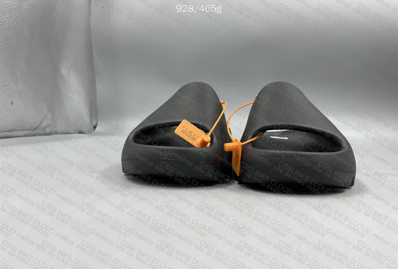 YEEZY SLIDE ONYX 2