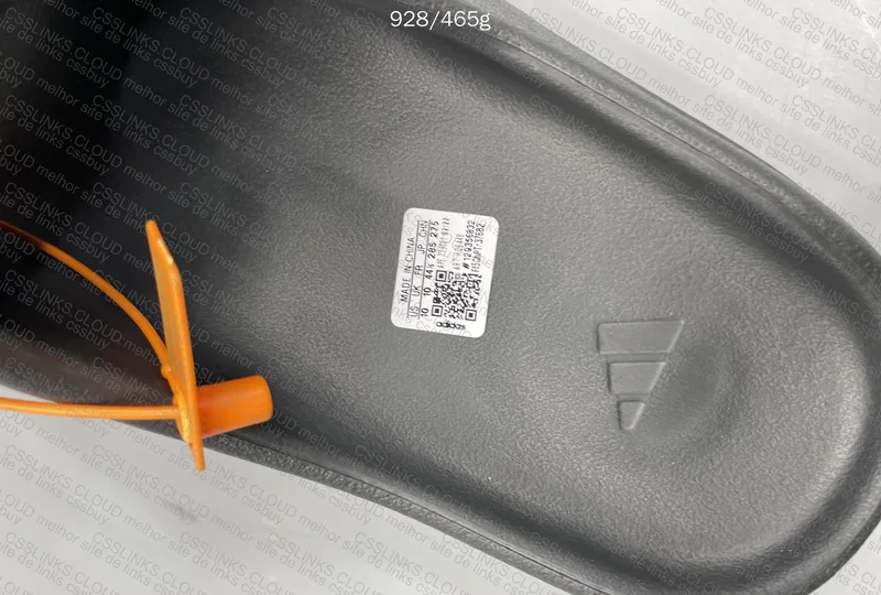 YEEZY SLIDE ONYX 7