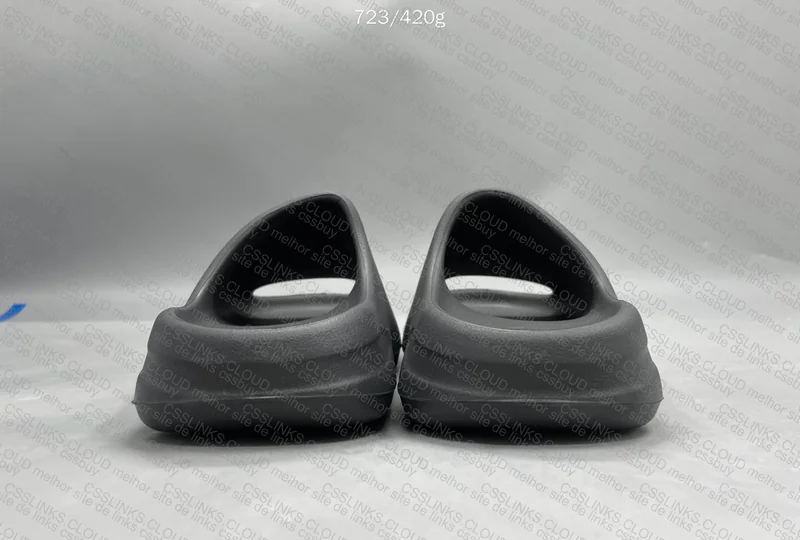 Yeezy Slide Onyx 3
