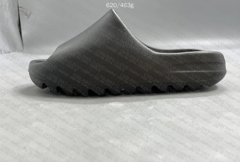 Yeezy Slide onyx 6