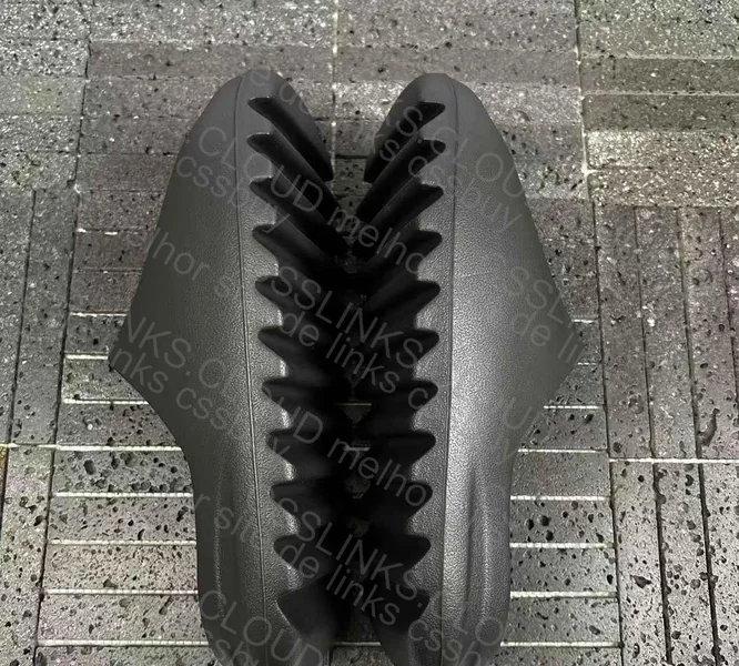 Yeezy slide onyx 5