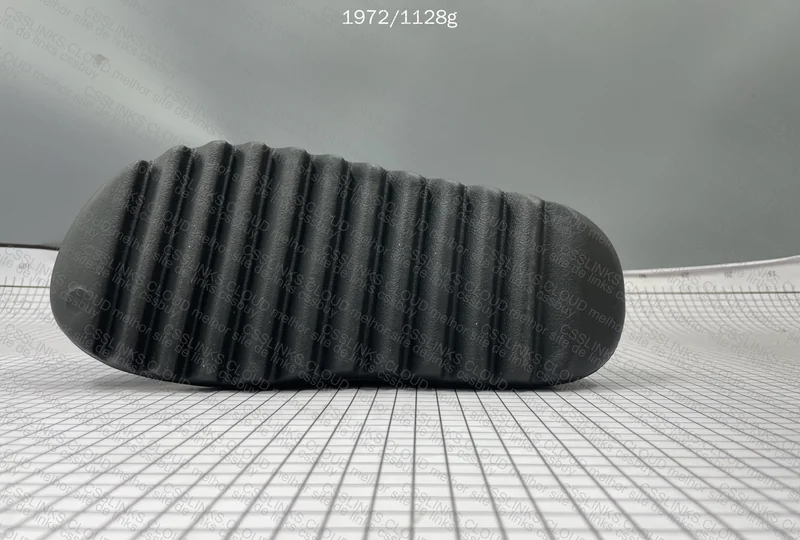 yeezy slide onyx 6