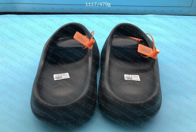 YEEZY SLIDE ONYX 2