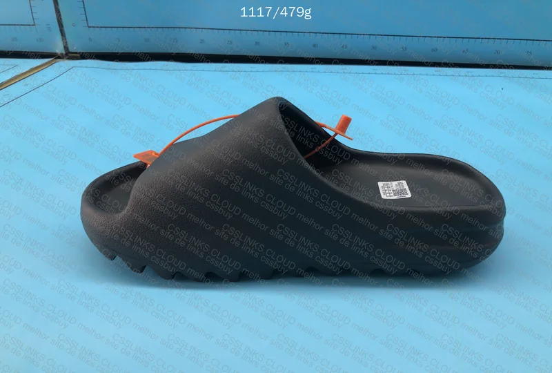 YEEZY SLIDE ONYX 5
