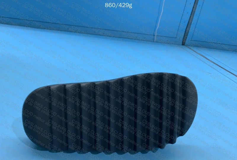 Yeezy Slide Onyx 4