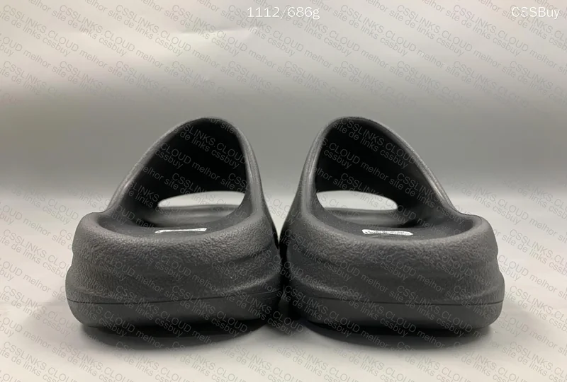 Yeezy Slide Onyx batch GY/DW 3