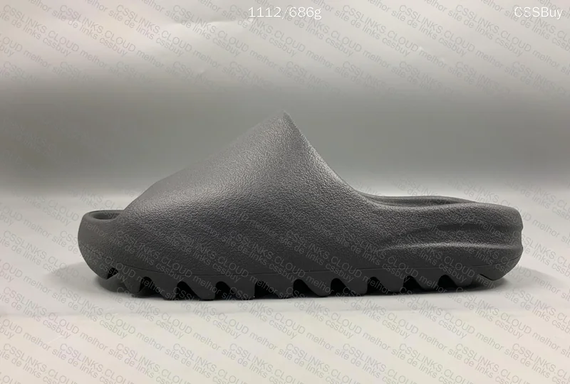 Yeezy Slide Onyx batch GY/DW 4