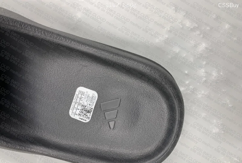 Yeezy Slide Onyx batch GY/DW 5