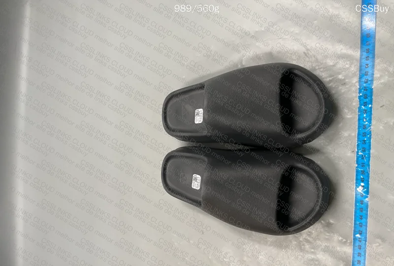 Yeezy Slide Onyx DW 4