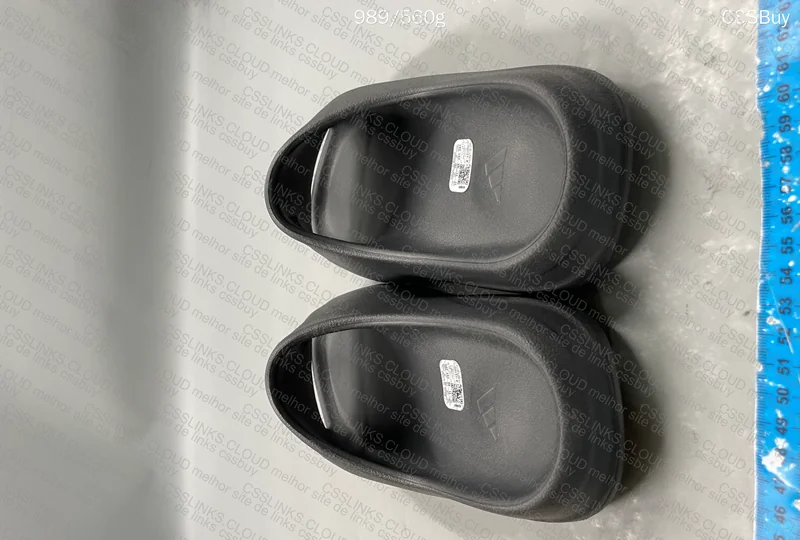 Yeezy Slide Onyx DW 6