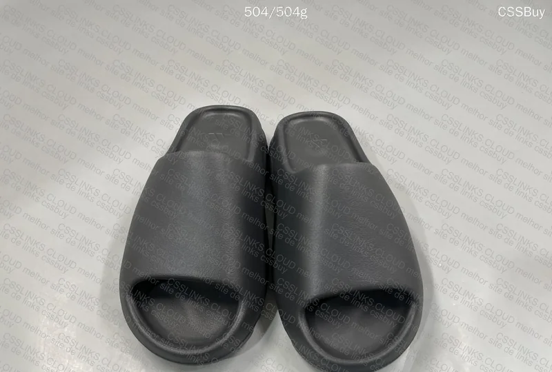 Yeezy slide onyx - GL ?? 3
