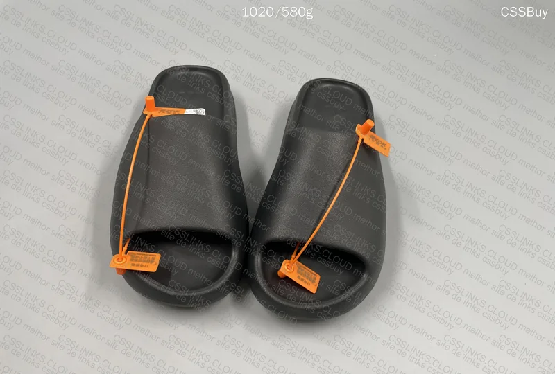 Yeezy Slide Onyx GL?
