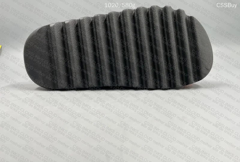 Yeezy Slide Onyx GL? 10