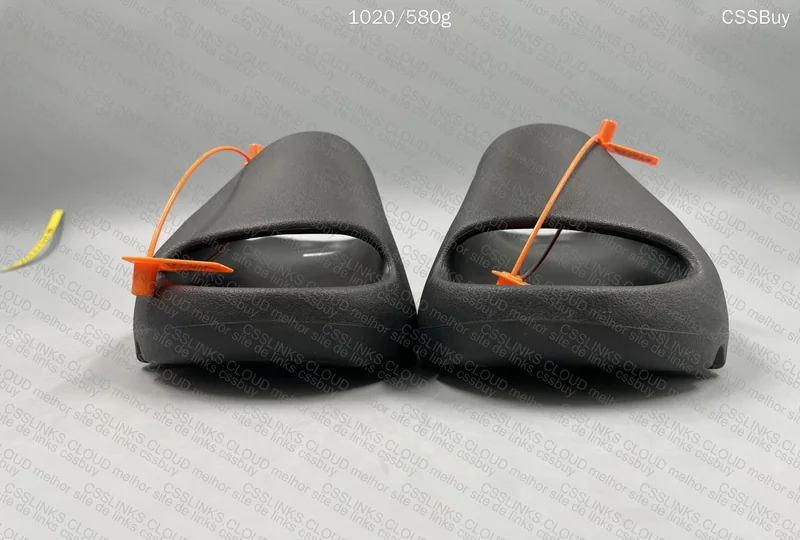 Yeezy Slide Onyx GL? 2