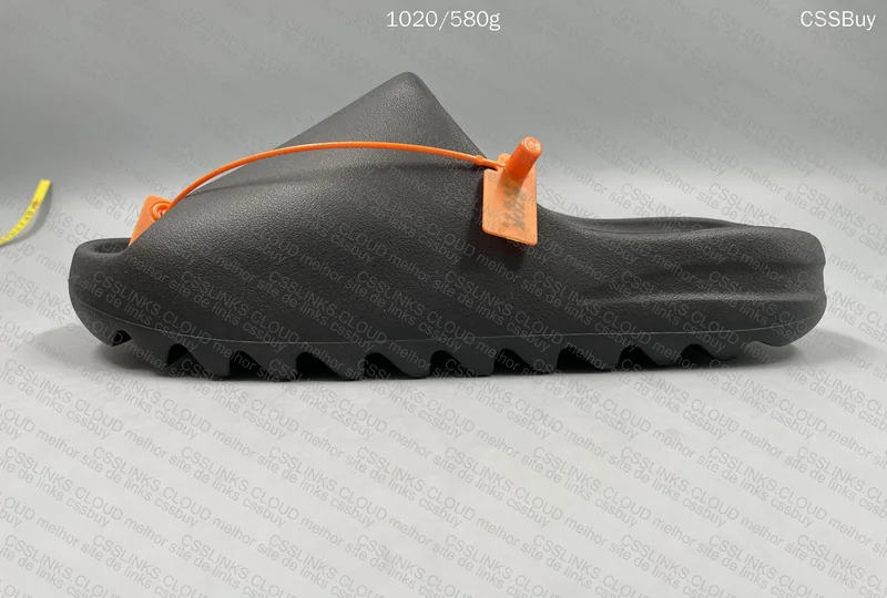 Yeezy Slide Onyx GL? 3