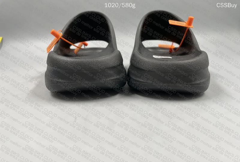 Yeezy Slide Onyx GL? 4
