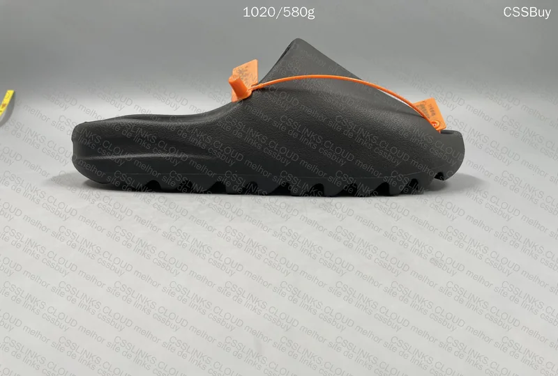 Yeezy Slide Onyx GL? 9