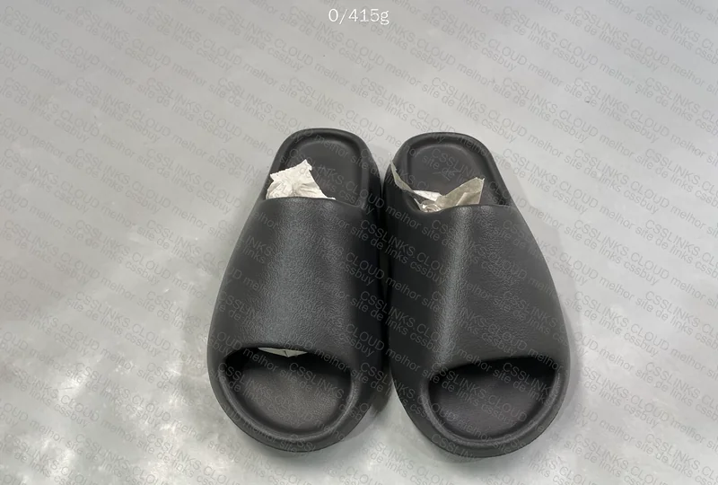 Yeezy Slide Onyx LW B
