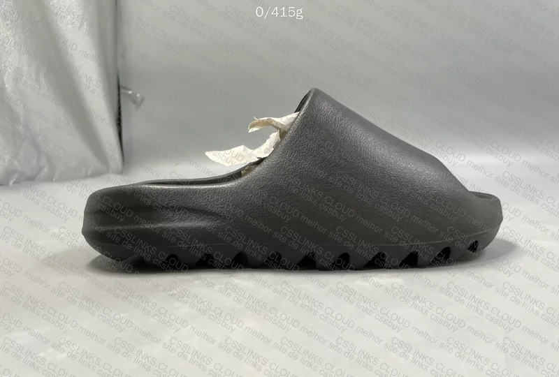 Yeezy Slide Onyx LW B 4
