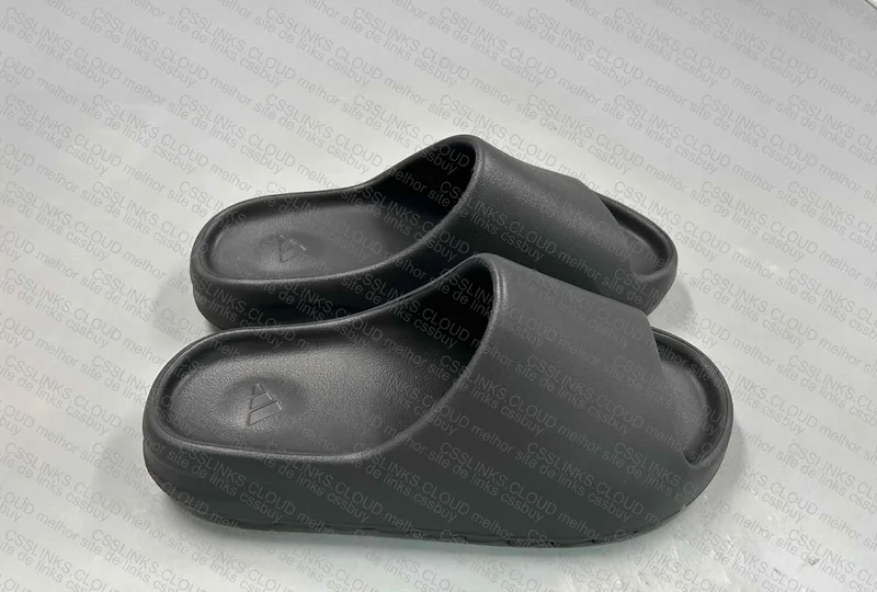 Yeezy Slide Onyx LW B