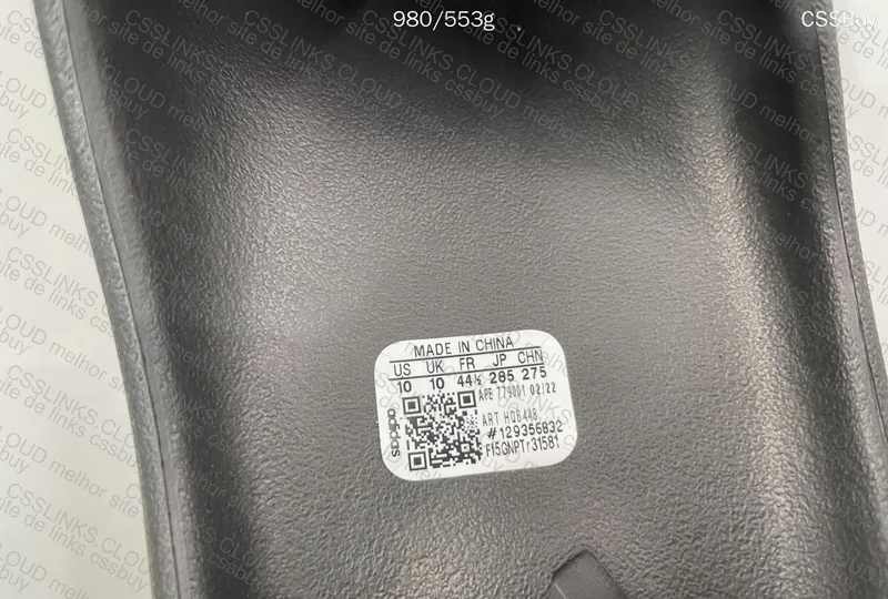 Yeezy Slide Onyx ZOK 11