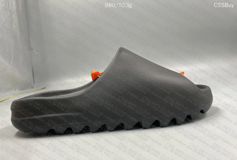 Yeezy Slide Onyx ZOK 3