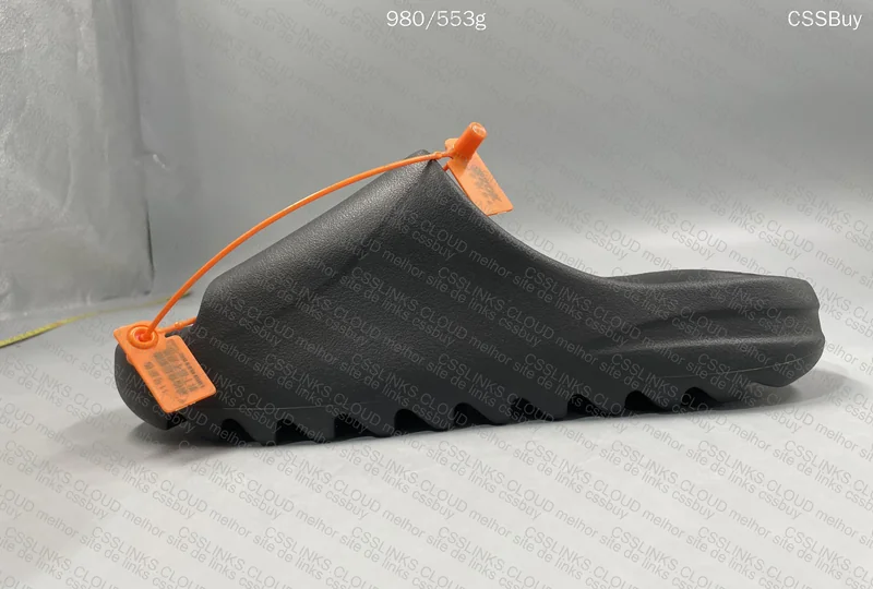 Yeezy Slide Onyx ZOK 6