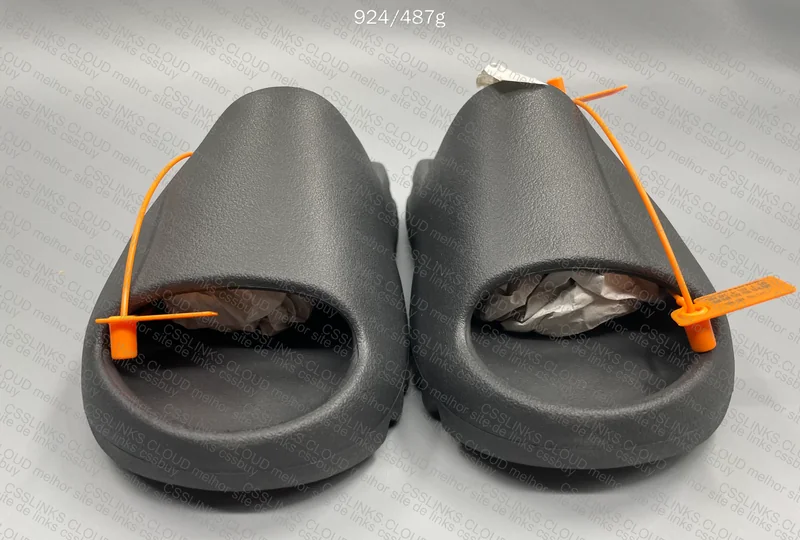 Yeezy Slide Onyx ZOK