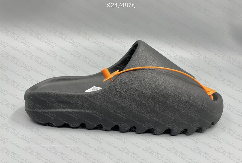 Yeezy Slide Onyx ZOK 4