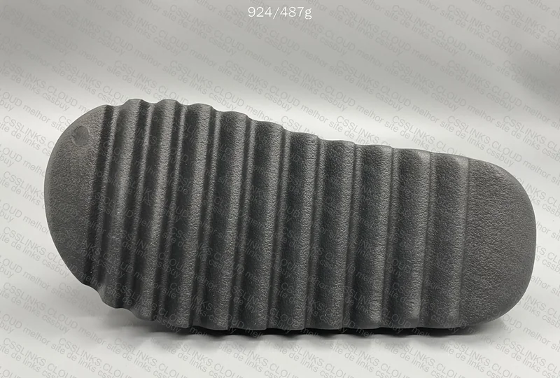 Yeezy Slide Onyx ZOK 6