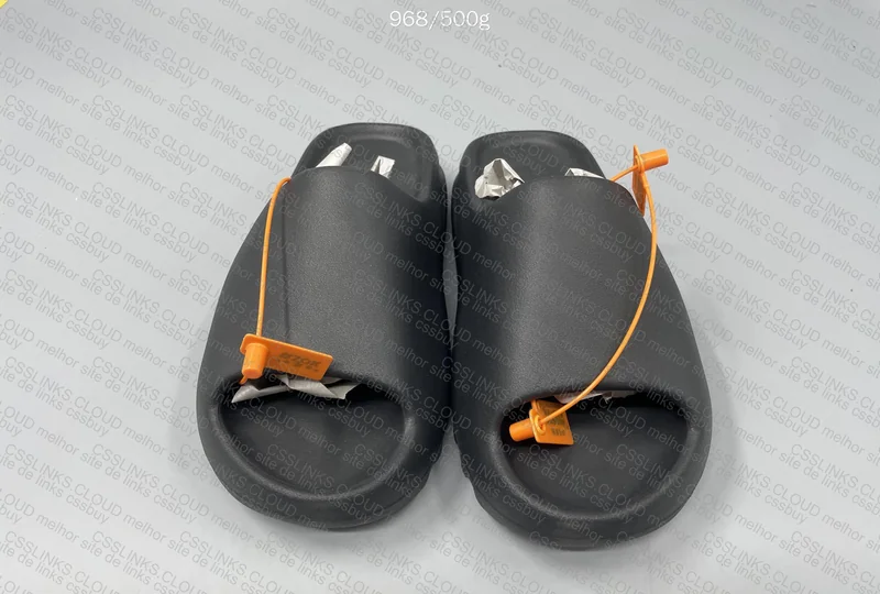 Yeezy Slide Onyx ZOK 5