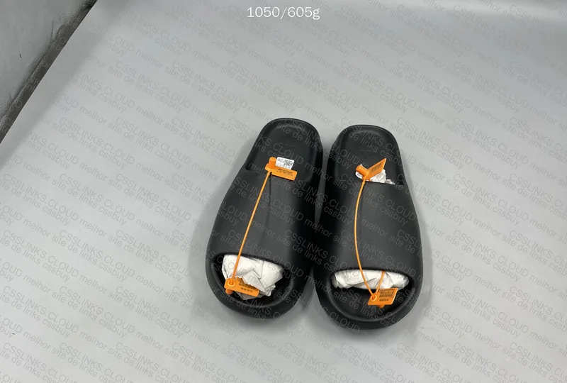Yeezy Slide Onyx ZOK