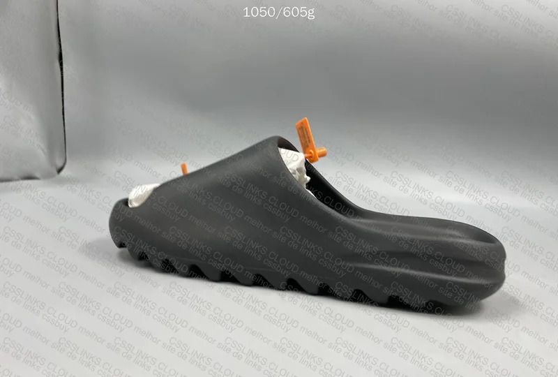 Yeezy Slide Onyx ZOK 4