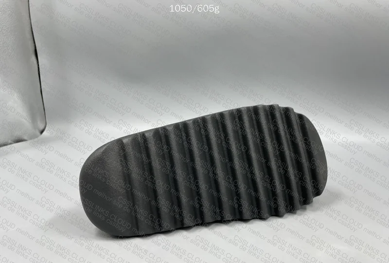 Yeezy Slide Onyx ZOK 6