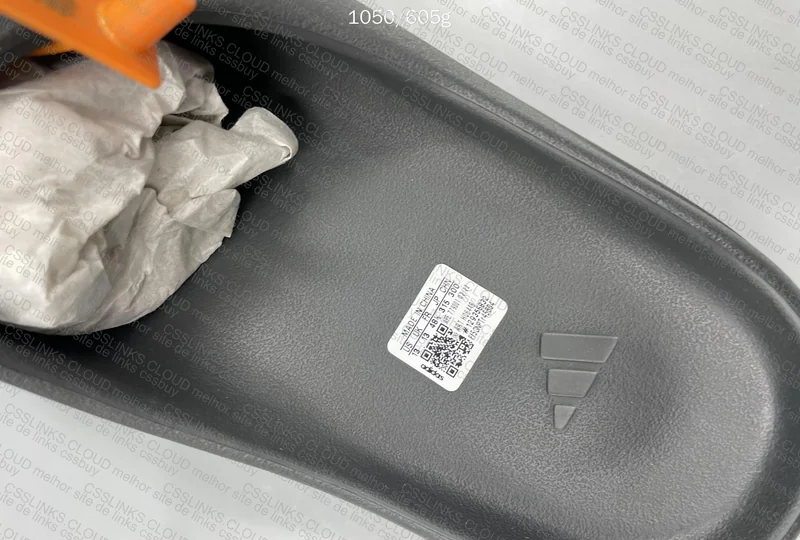 Yeezy Slide Onyx ZOK 7