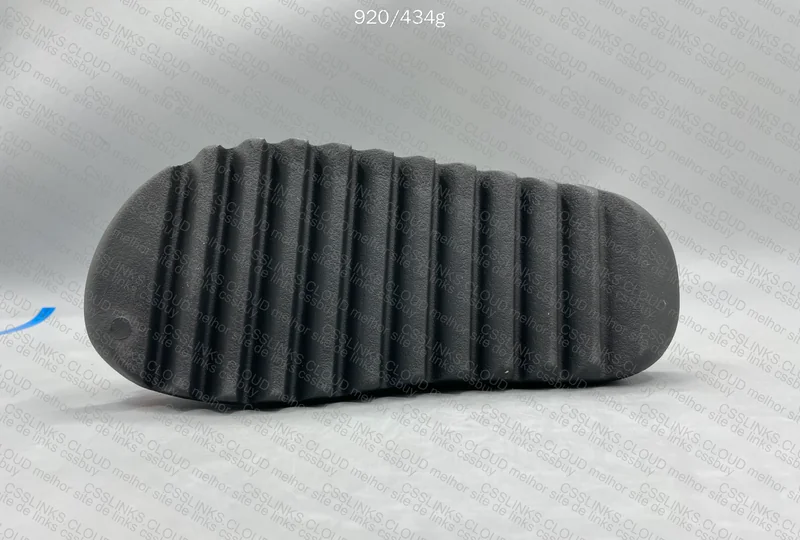 Yeezy Slide Onyx - ZOK 7