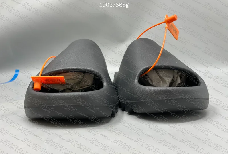 Yeezy Slide Onyx Zok