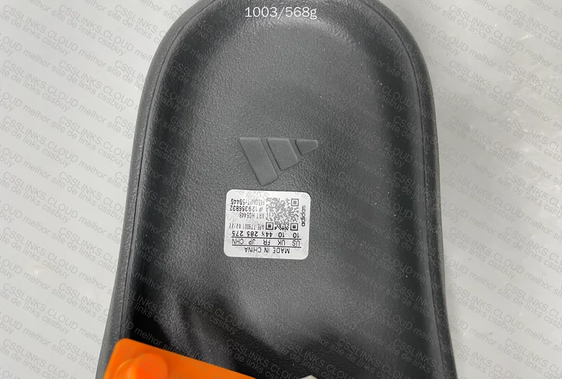 Yeezy Slide Onyx Zok 9