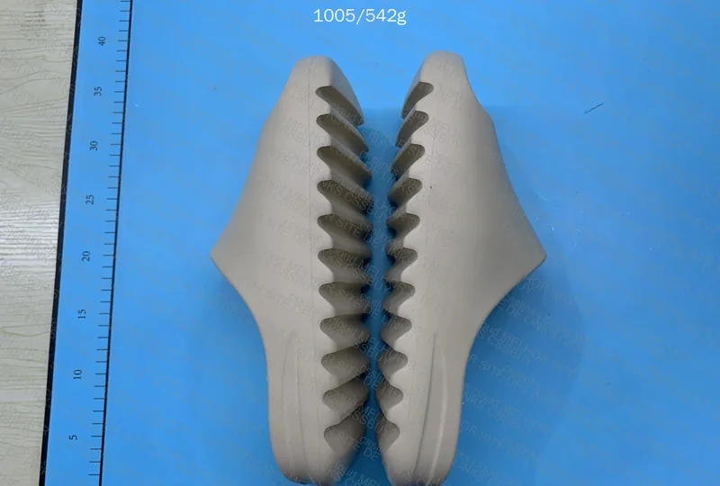 YEEZY SLIDE OWF - 20Y 3