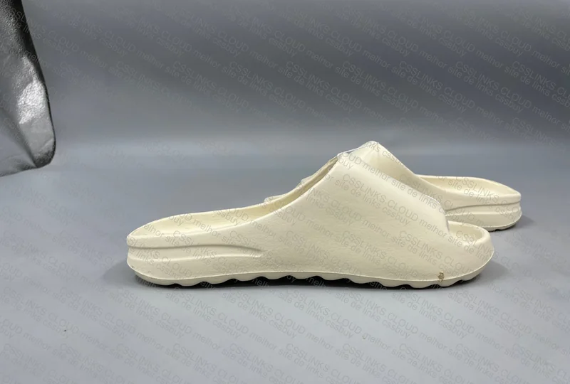 Yeezy Slide for 9￥