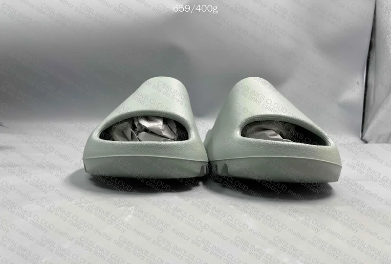 Yeezy Slide Straight Hit Barra da Tijuca 2