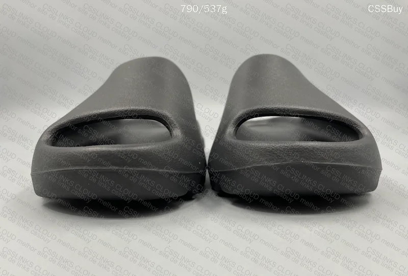 Yeezy Slide Black 6