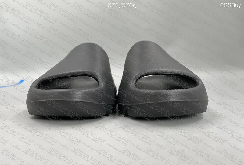Yeezy Slide (Primeira Compra) 4