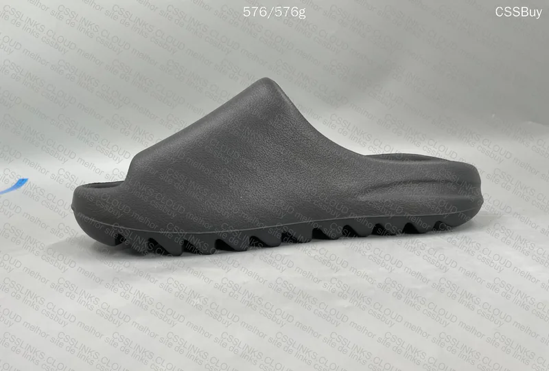Yeezy Slide (Primeira Compra) 8