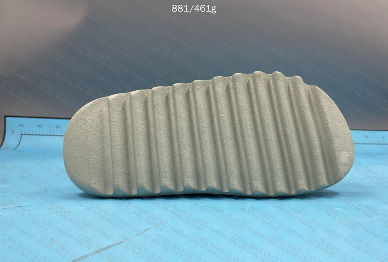 Yeezy Slide 'Salt'