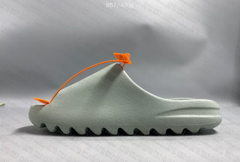 Yeezy Slide Salt - ZOK