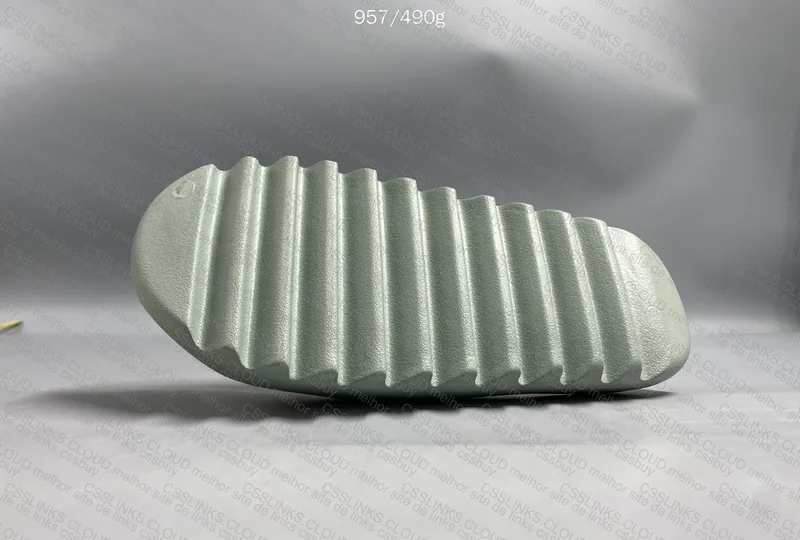 Yeezy Slide Salt - ZOK 10