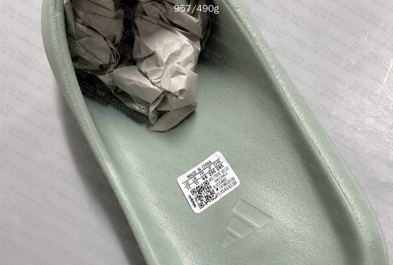 Yeezy Slide Salt - ZOK 3